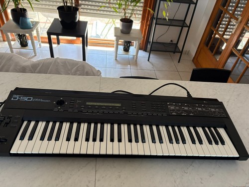Roland synth - d-50,
