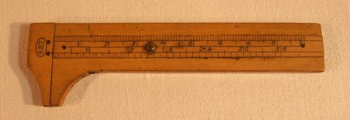 Ancien petit pied coulisse - petit, à
