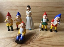 Vintage Snow White Figures (8cm) With 6 Dwarves (6cm) 