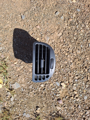 Grille gauche ventilation - grille,