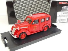 FIAT 1100 E AMBULANCE POMPIERS VIGILI DEL FUGO 1947 BRUMM R180B 1:43