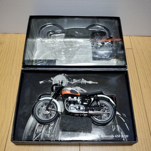 Minichamps 12 triumph - minichamps,
