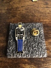 pins gendarme personnage en
