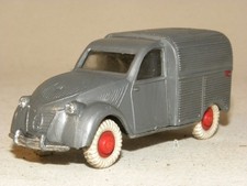 JOUET VOITURE MINIATURE CLE