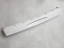 Façade poignée face porte