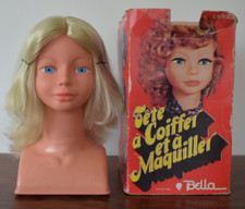 BELLA - Tête à coiffer - Boîte d'origine - Bigoudis, peigne, brosse, épingles -