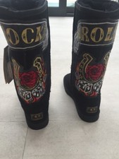 Bottes Koolaburra noires ROCK