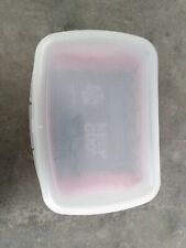 Tupperware avec réservoir