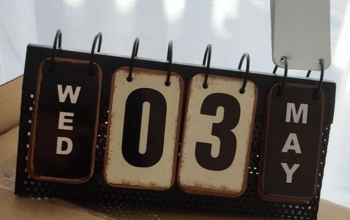 Retro decor perpetual calendar - retro,