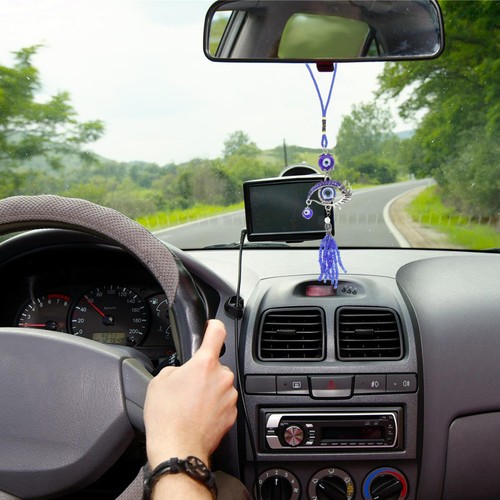Pendentif voiture mauvais - ,