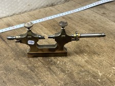 tour à pivoter outil ancien