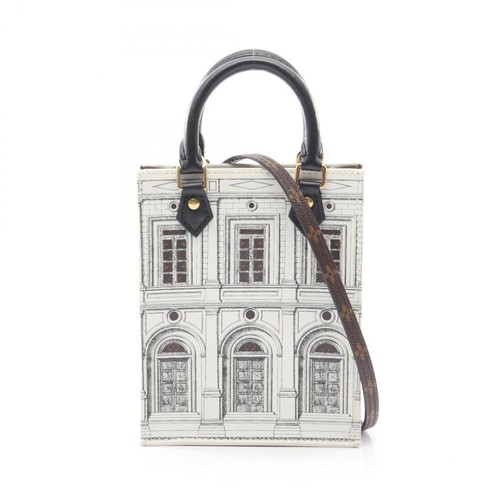 Louis vuitton bag petit - louis,