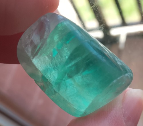 15.2gr 27x20x17mm fluorite