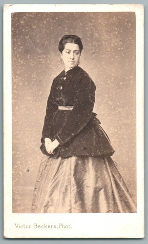 Cdv 1870 jeune femme gilet - jeune,