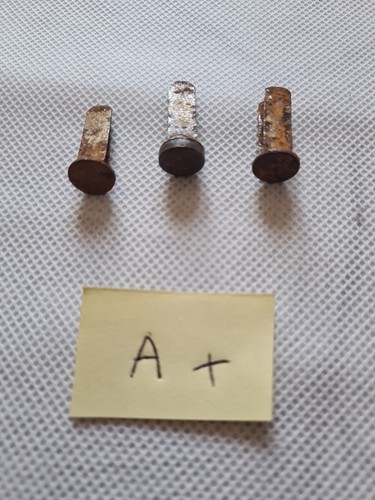 Rivets pour casque allemand - 3,