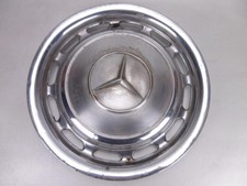 Enjoliveur MERCEDES 200