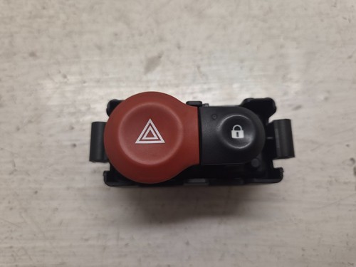 Bouton warning pour renault