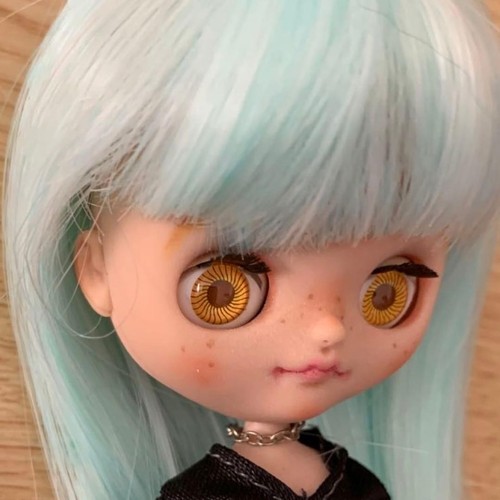 Petit blythe rouge noir custom - blythe,