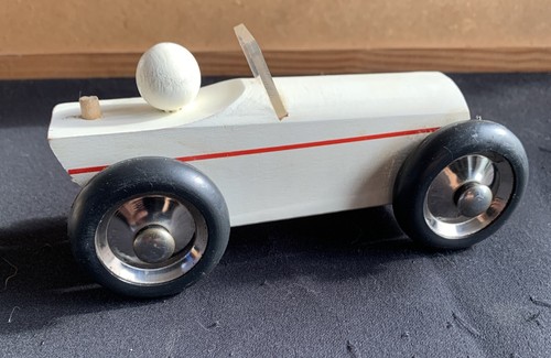 Ancienne petite voiture - petite, de