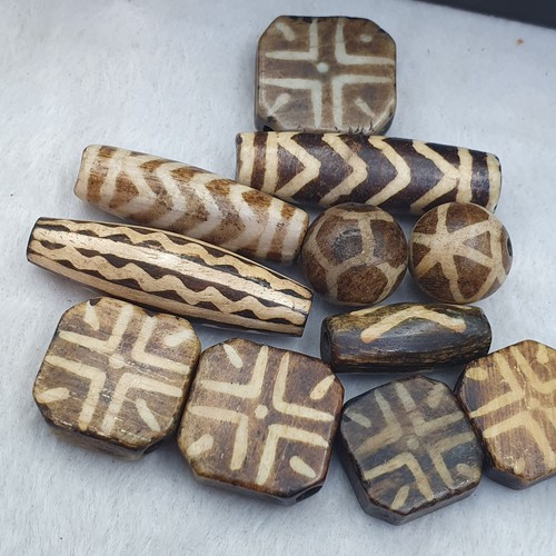 Lot perles bois - 11, en
