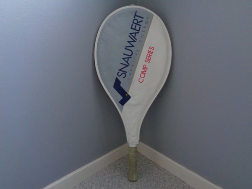 Raquette tennis ancienne - raquette,