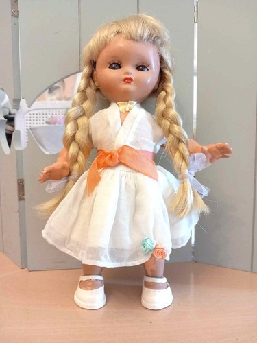 Poupée ancienne bella - poupée,