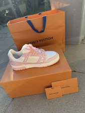 Louis Vuitton Sneaker LV