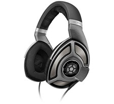 Lot d'écouteurs à dos ouvert Sennheiser HD 700 design noir audiophile dynamique
