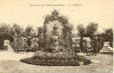 HAY-LES-ROSES 41 l'entrée