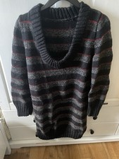 Robe Tunique Noir, Gris Et Rouge Avec. Brillant