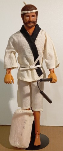 Figurine johnny invincible - "johnny, l'invincible"