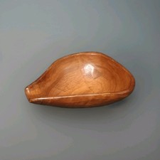 Petite Coupe Brutaliste Forme