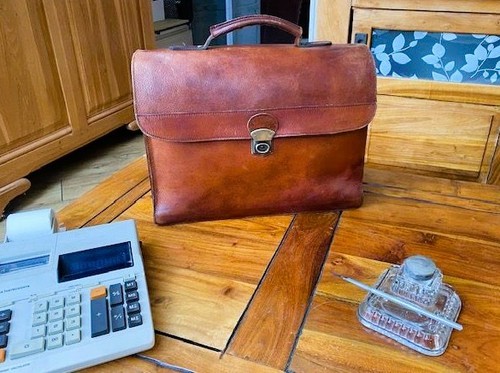 Cartable ancien cuir - en,