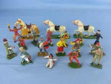 STARLUX FIGURES Lot of 19 Antique Indian Soldiers Farm Horses