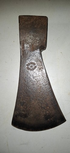 Robuste hache estampillee - hache,