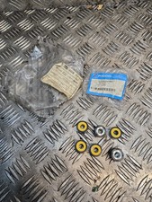 Vespa Primavera / Sprint 125 and Fly 125 - Roller (6) Genuine Piaggio CM169101