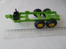 remorque agricole modele vert deux essieux avec bequille