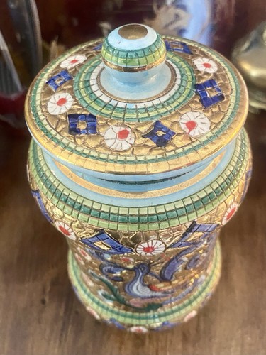 Pot couvert majolique - pot,