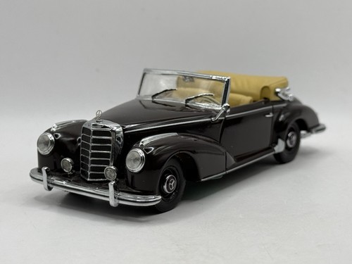 Mercedes 300s cabriolet fermé - cabriolet,