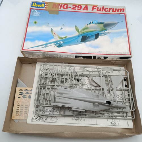 Revell maquette avion - 1/72,