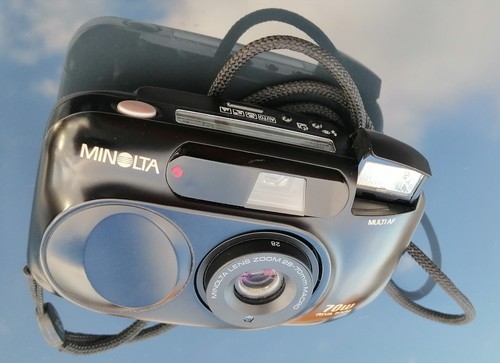 Minolta riva zoom 70w compact - riva,
