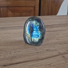 Labradorite polie reflets bleus -Madagascar - Pierre décorative et énergétique