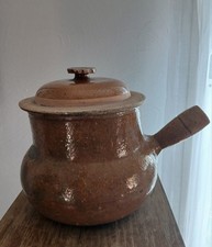 Poterie ancienne vernissee