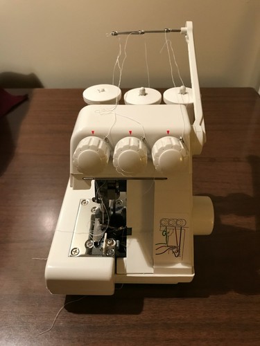 Singer tiny serger ts380a - singer,