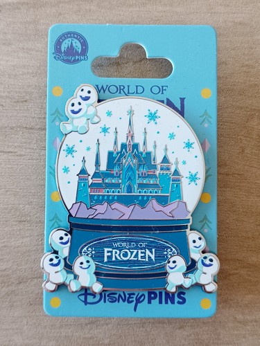 Pin château arendelle - pin's, boule