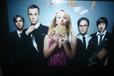 KALEY CUOCO SIGNED 11x17 PHOTO