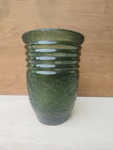 Vase art déco verre moulé - en,