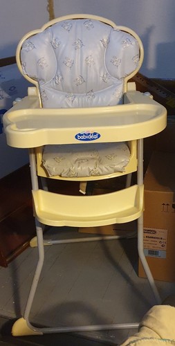 Chaise haute bébé - chaise,