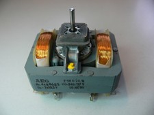 AEG 4A84683 Tourne-Disque