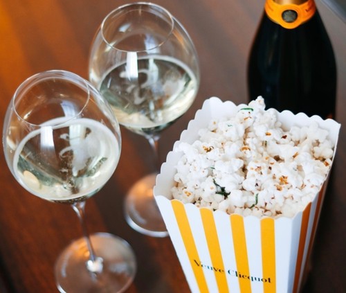Veuve clicquot champagne - clicquot,